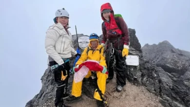 Keluarga Bagikan Foto Elsa Laksono kemudian Lilie Wijayati dalam area Puncak Carstensz