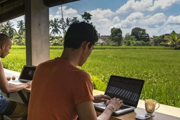 Tak cuma PNS, Pegawai BUMN juga Boleh WFA per 24 Maret 2025