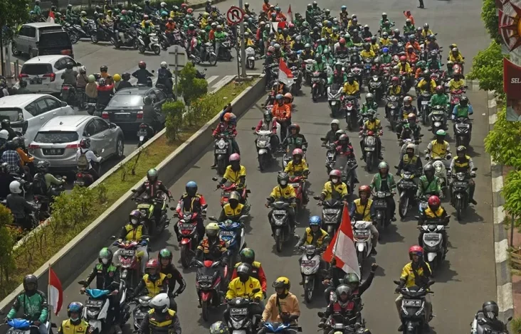 THR Ojol Cair Berupa Bonus Hari Raya, Begini Respons Grab juga Gojek