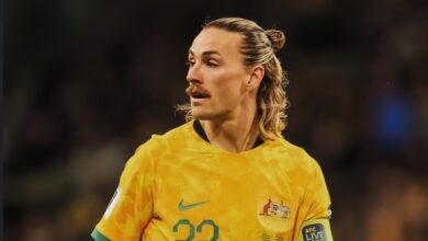Sosok Jackson Irvine: Kapten Australia yang digunakan yang disebutkan nyentrik juga berbahaya