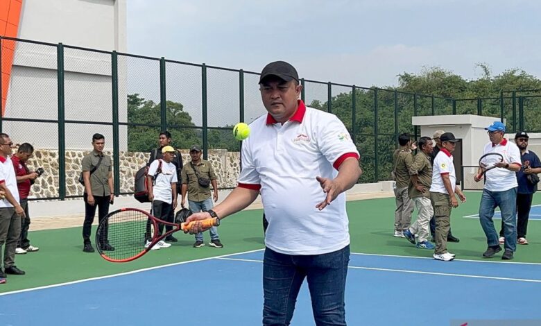 Kepala Daerah Bogor resmikan Lapangan Tenis Kapten Muslihat pada Pakansari